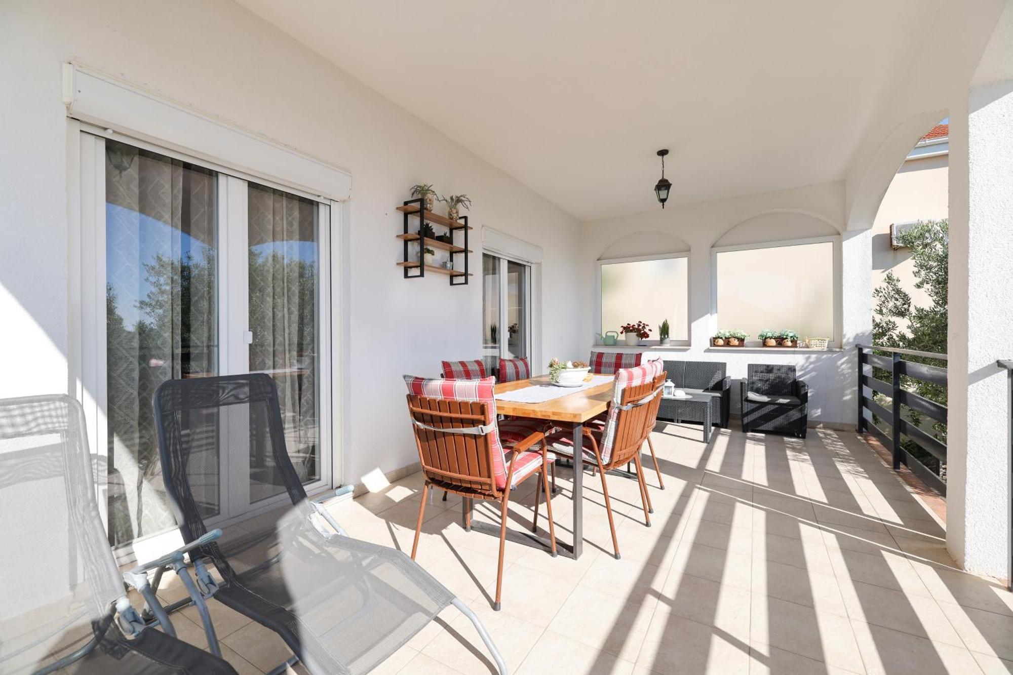 Apartment Pantalon, Big Terrace And Free Parking Задар Екстериор снимка